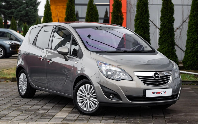 Opel Meriva cena 26700 przebieg: 159000, rok produkcji 2011 z Poznań małe 704